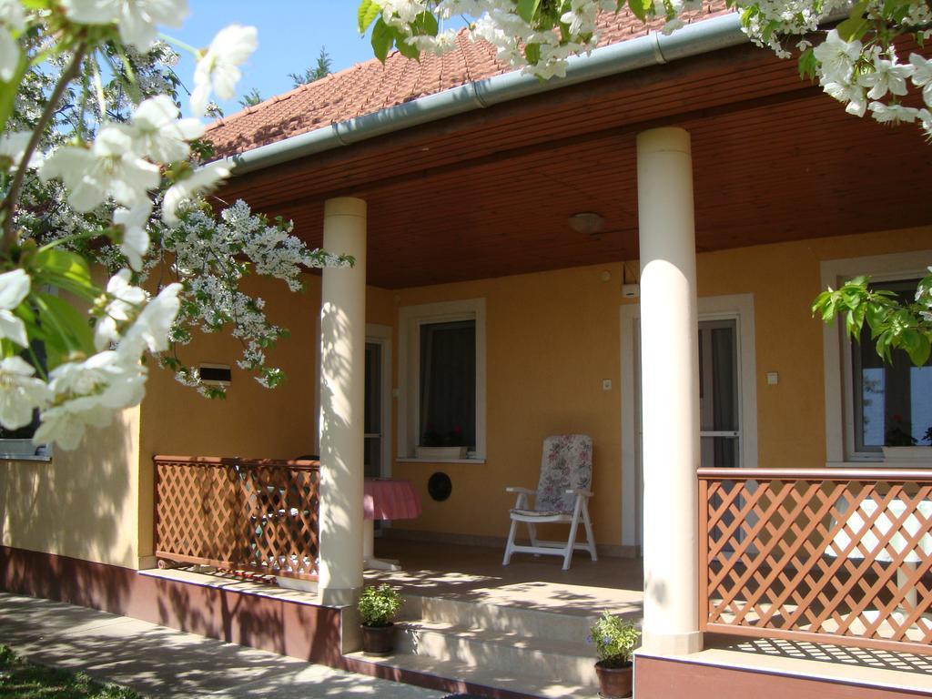 Eliza Vendégház Hajdúszoboszló Exterior foto